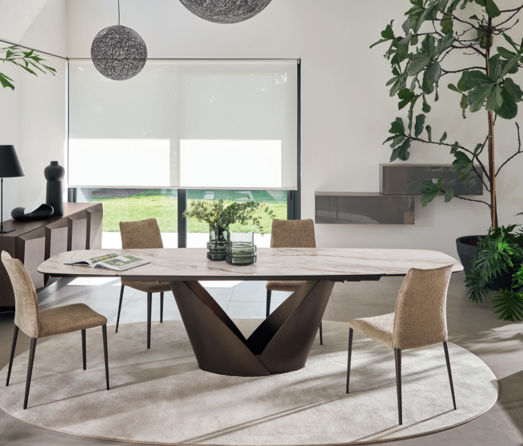 Sedia mod. Fay, Tavolo mod. Calla